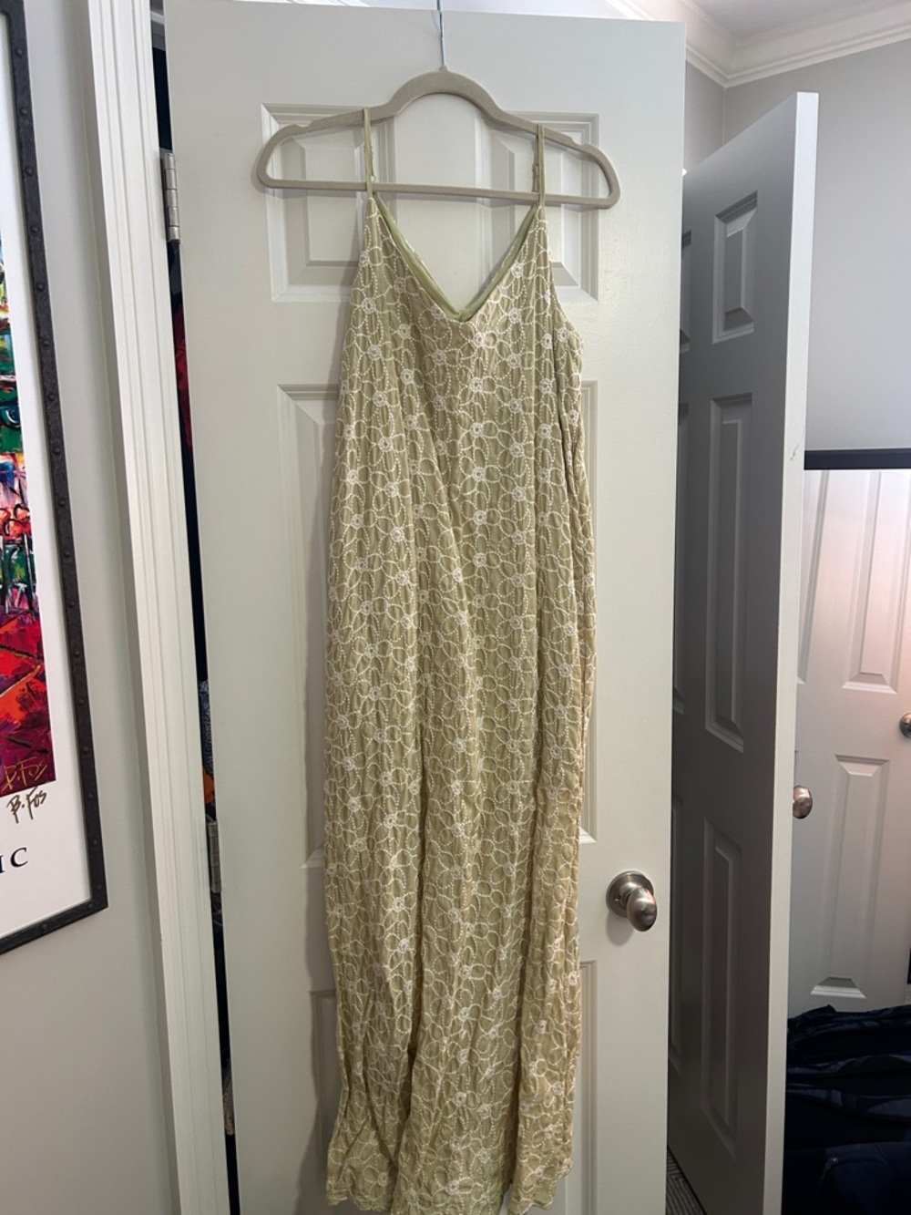 Deep V Neck Strap Sleeveless Dress